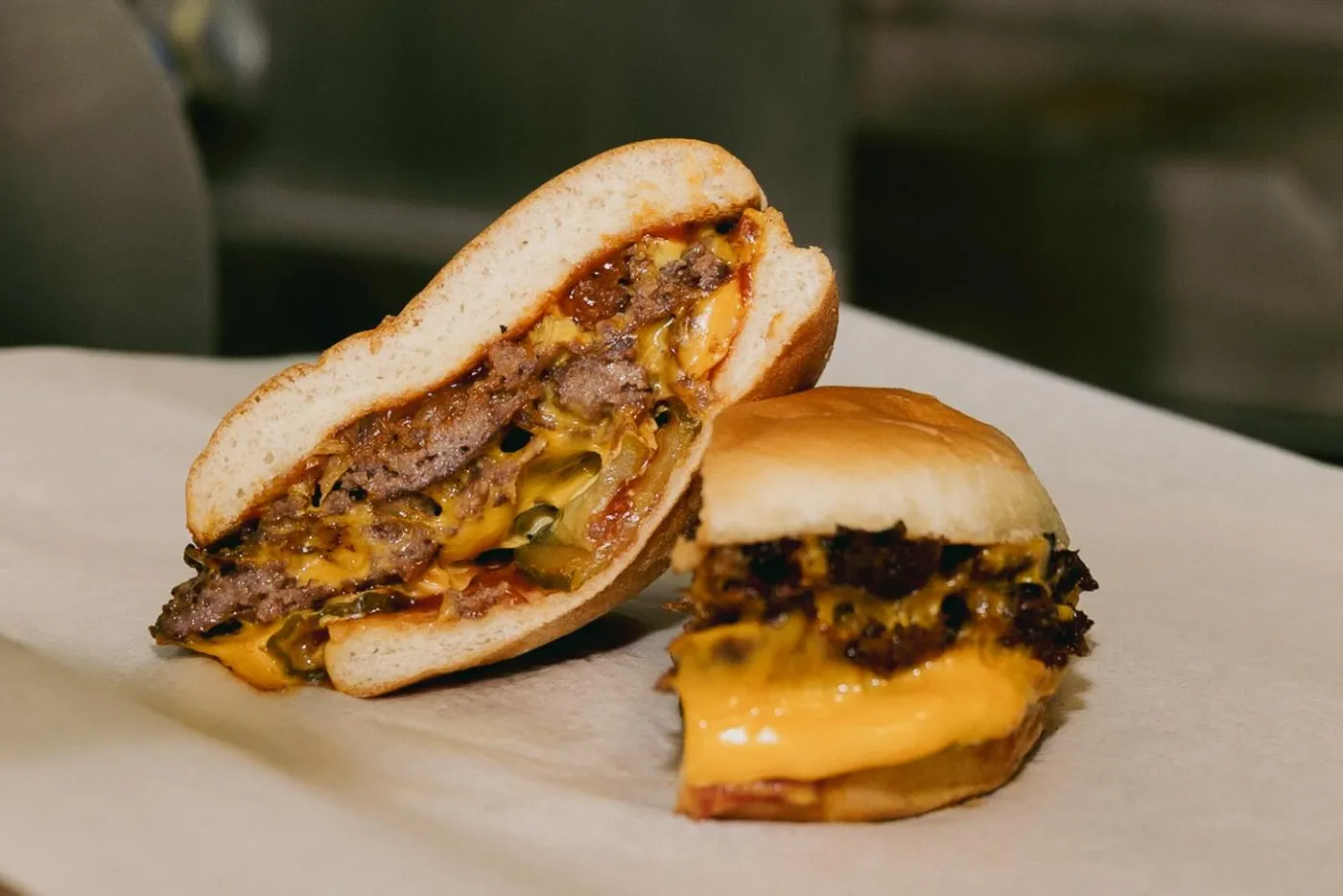 Félbevágott BudaSmash burger
